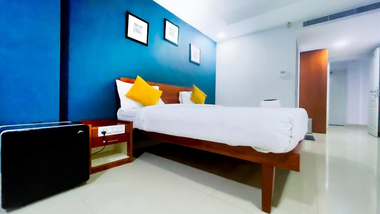 The Reach Hotel Kochi Bagian luar foto